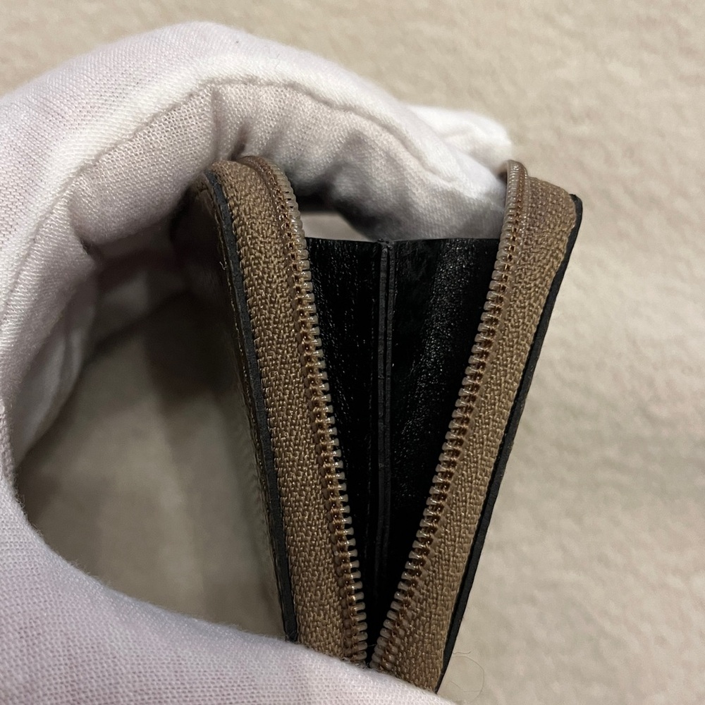 Gucci Python !!! Compact Coin Case Wallet - image 4